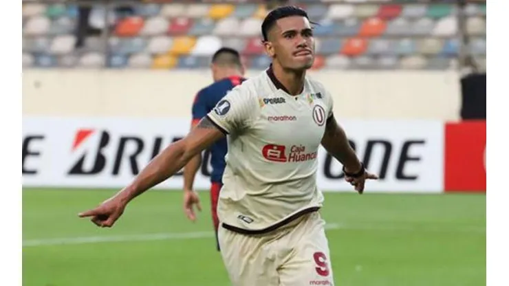 Jonathan Dos Santos llegó a la U para esta temporada.