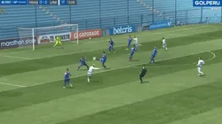 Alejandro Hohberg pateo por izquierda con la derecha.