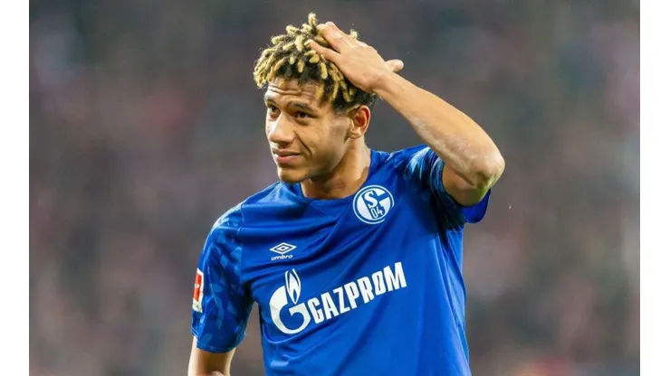 Jean-Clair Todibo durante su paso por Schalke 04.