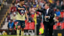 La corrección del Piojo a Oribe Peralta tras su incidente