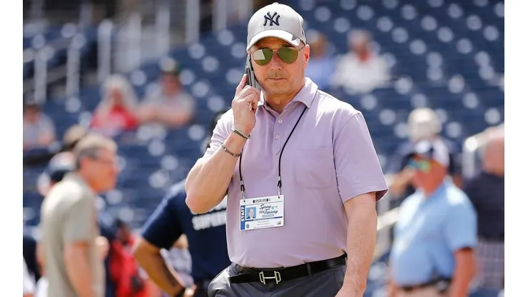 ¿Cashman dejaría los Yankees por los Mets? | Foto: Getty Images