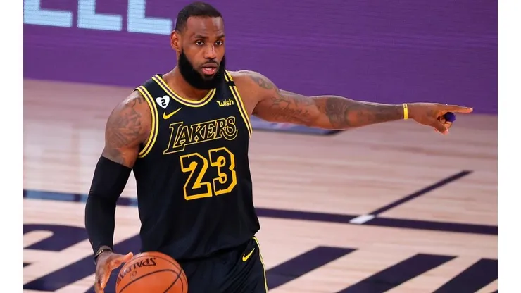 Sigue LeBron en picada contra sus críticos | Foto: Getty Images