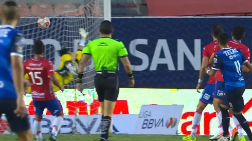 ¡Al ángulo! Meza pone arriba a Rayados ante San Luis