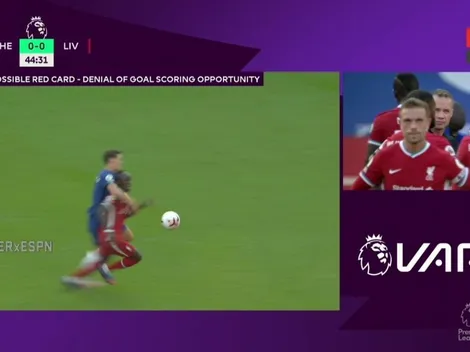 Se confundió de deporte: Christensen le hizo una de rugby a Mané y vio la roja