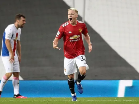 Video: Van de Beek marcó en su primer partido con el Manchester United