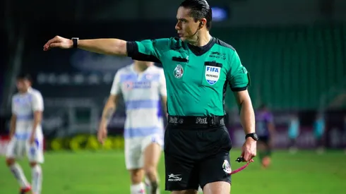 Palencia acusó a Macías de tener "miedo" para anular gol de Cabecita