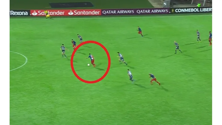 Tremendo pepazo: Castro metió un disparo y se sacó el sombrero para el empate del DIM