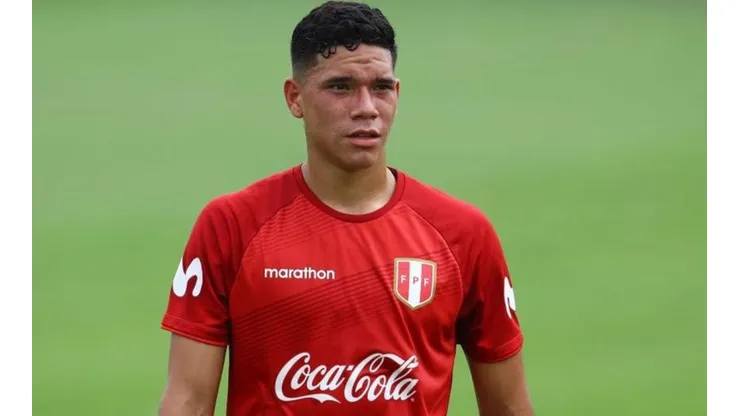 Yuriel Celi aún pertenece y aún juega en el Cantolao.