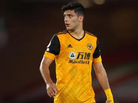 Raúl Jiménez llegó a los 100 partidos oficiales con la playera de Wolverhampton