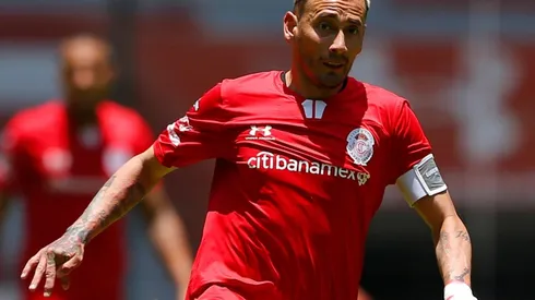 A Rubens Sambueza lo vieron en las gradas apoyando al equipo femenil de Toluca.