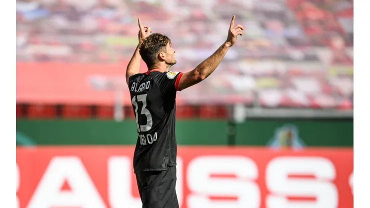 Alario sumó el suyo: Leverkusen ganó 7-0 por la Copa de Alemania