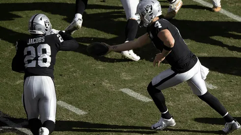 Josh Jacobs, corredor de los Raiders (Getty Images)