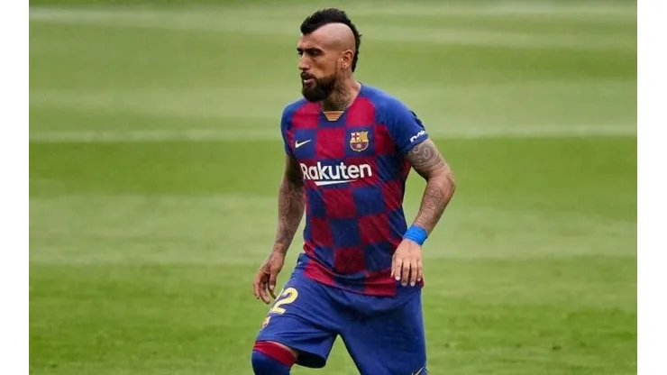Su salida del Barcelona, al caer: el contrato que Vidal firmaría con Inter