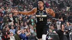Giannis Antetokounmpo frente a Los Angeles Clippers (Getty)