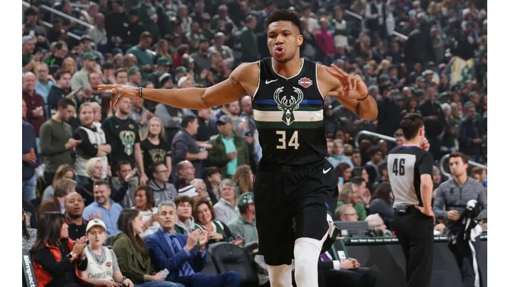 Giannis Antetokounmpo frente a Los Angeles Clippers (Getty)
