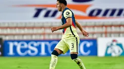 Jorge Sánchez fue destruído por la afición de América.