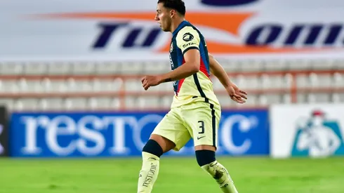 Jorge Sánchez fue destruído por la afición de América.