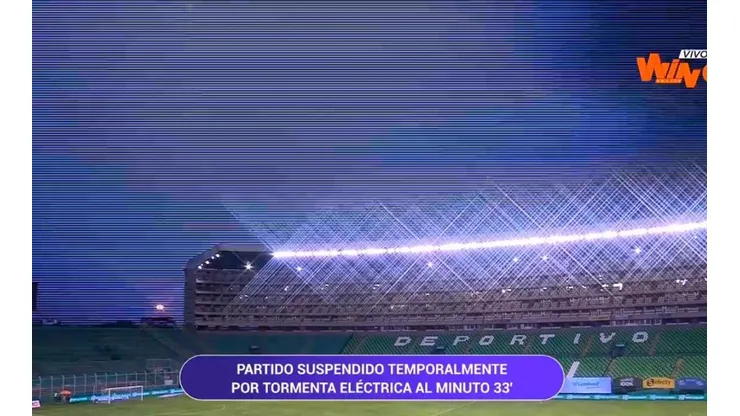 Tormenta eléctrica sobre el estadio de Palmaseca.