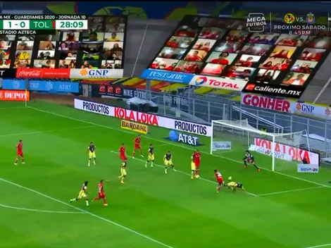 Brandon Sartiaguin marca tras dejar en el piso a un defensa de América