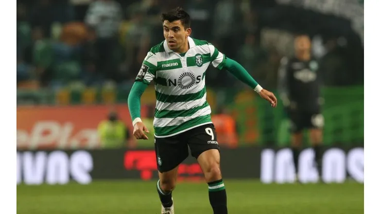 Marcos Acuña jugando para Sporting de Lisboa.