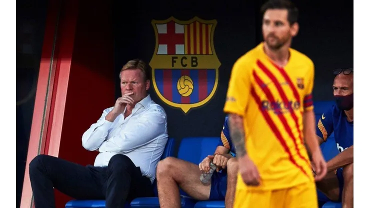 Ronald Koeman y Lionel Messi en acción.