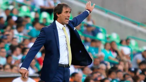 El proyecto antes que los resultados: el futuro de Almada en Santos