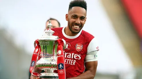 El tuit de Aubameyang cuando se enteró que FIFA le bajó el puntaje