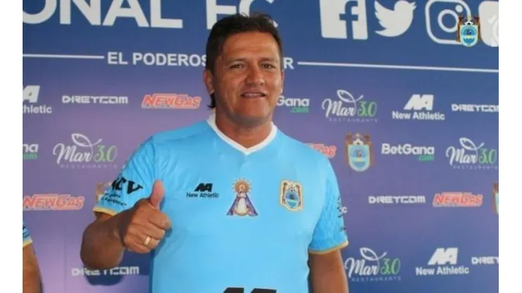 Binacional el año pasado también cambió de entrenador.