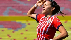 Norma Palafox festejó el gol de Antuna y la afición de Chivas festejó con ella.