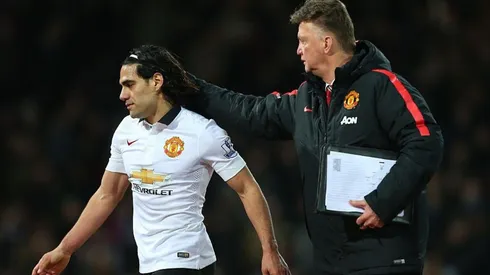 Radamel Falcao y Louis Van Gaal en su etapa juntos en el Manchester United.