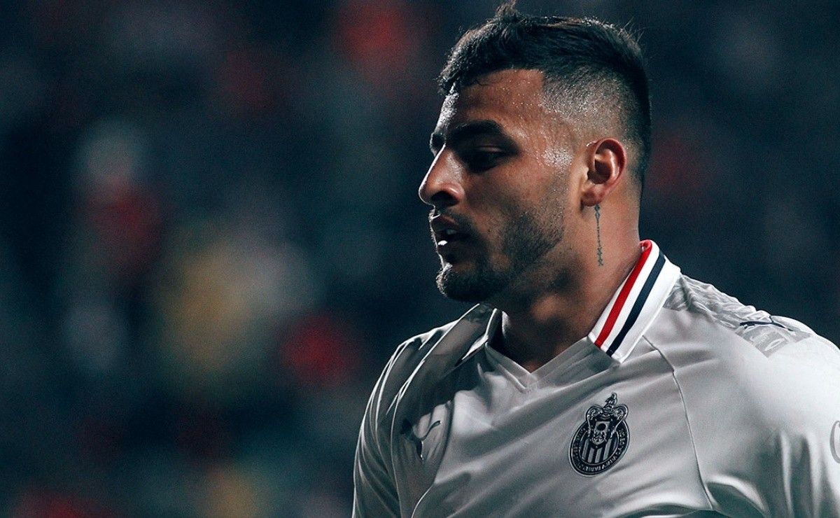 Alexis Vega quedaría fuera de la Selección mexicana como castigo por su ...