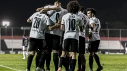 El festejo de los jugadores Gumarelos.