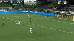 Vuela como en Boca: golazo de Pavón para Los Angeles Galaxy