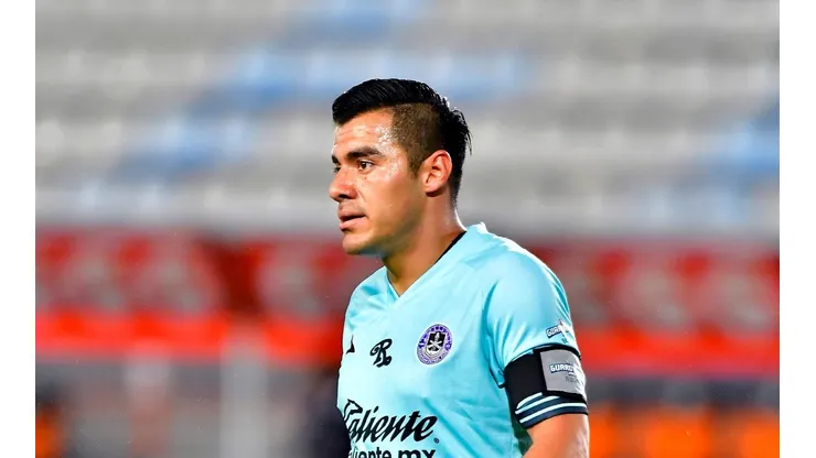 Aldo Rocha se disculpó en las redes tras su autogol ante el América