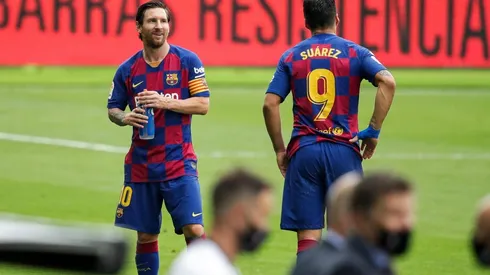 Video: las cámaras capturaron una reunión de Messi con Suárez este jueves por la mañana