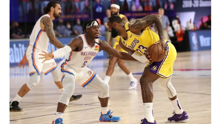 Lu Dort y LeBron James (Getty)