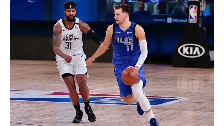 NBA castigó a Luka Doncic y Marcus Morris | Foto: Getty Images