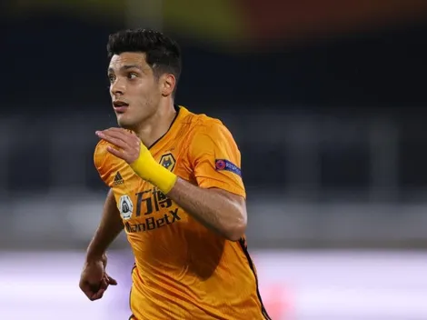 El Wolverhampton de Raúl Jiménez cambia de colores