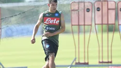 Golazo de Hirving Lozano en el entrenamiento.