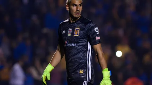 Nahuel Guzmán volvió a dar positivo de Covid-19.