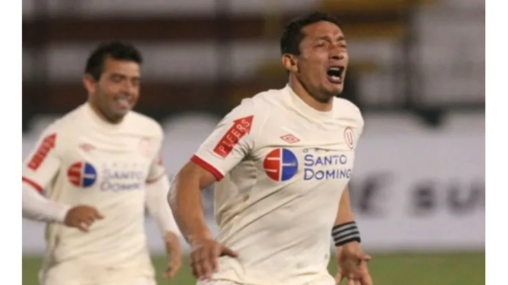 Carlos Galván se ganó a la hinchada de la U.