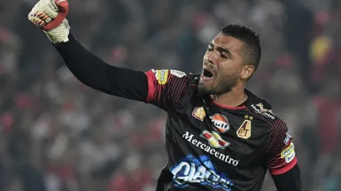 Álvaro Montero en el arco de Deportes Tolima.