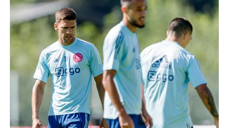 Magallán se va del Ajax para jugar en un recién ascendido de Italia