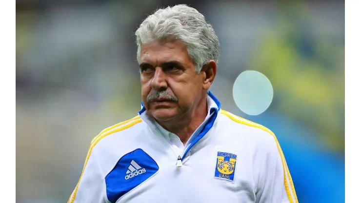 Dolor en el pecho y complicaciones al respirar: el susto que se llevó el Tuca Ferretti