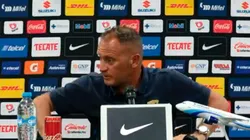 El director técnico de Pumas, Andrés Lillini se quejó por las preguntas de la prensa.