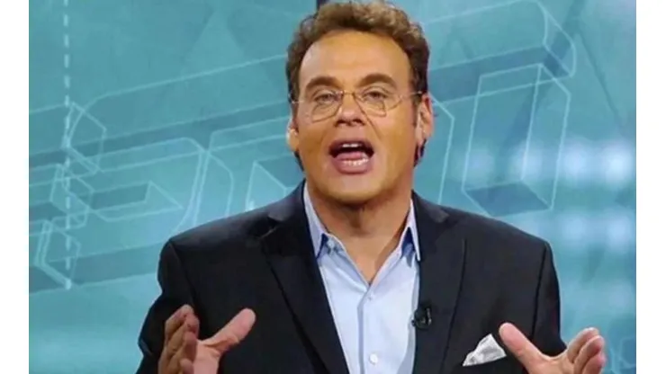 David Faitelson criticó a Chivas.