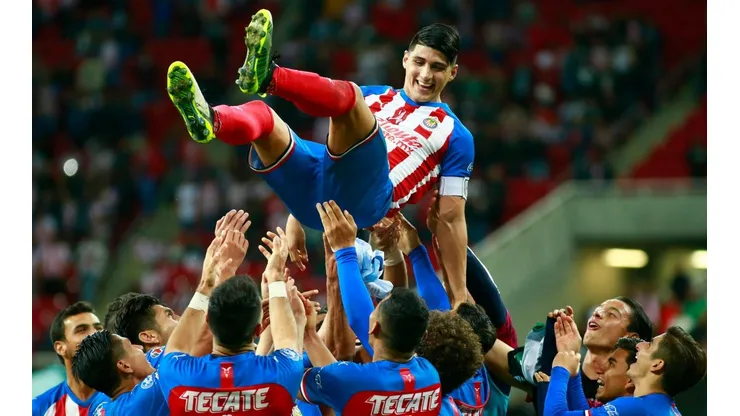 Alan Pulido extraña jugar en Chivas.