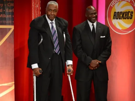 Michael Jordan rinde tributo a fallecido entrenador John Thompson