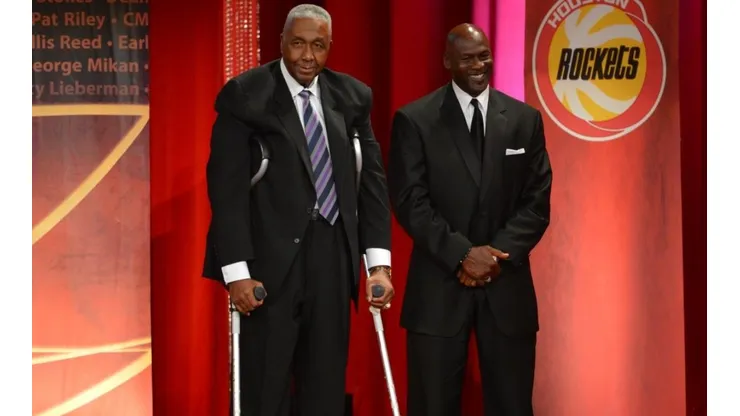 Michael Jordan y John Thompson, en el Salón de la Fama | Foto: Getty Images