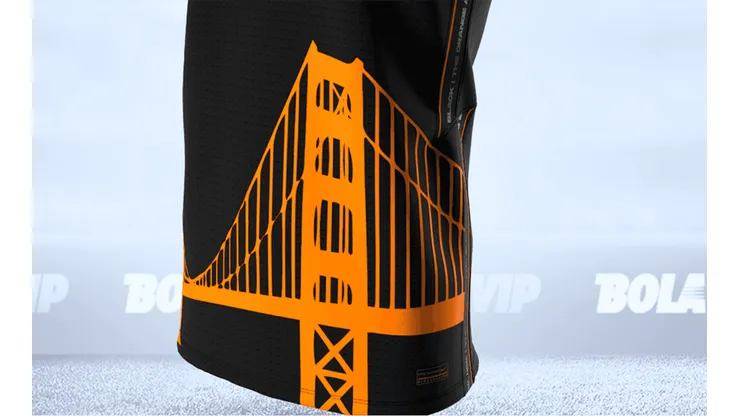 El jersey modo futbol de los Giants inspirada en el puente Golden Gate